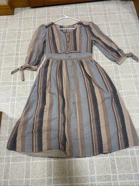 Polagram Modest Cotton Midi Striped Button-Front Casual Dress in Blue and Tan S